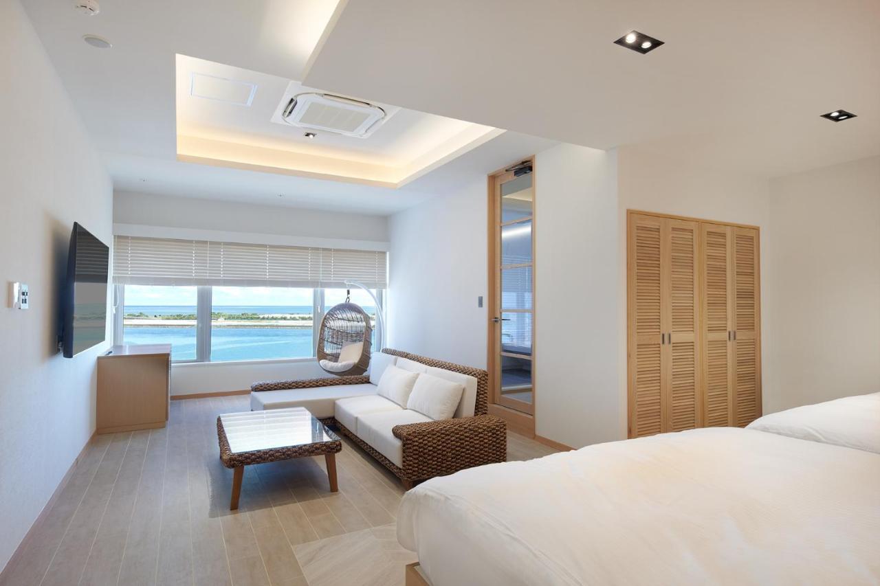 Third Ishigakijima Hotel Ishigaki  Bagian luar foto